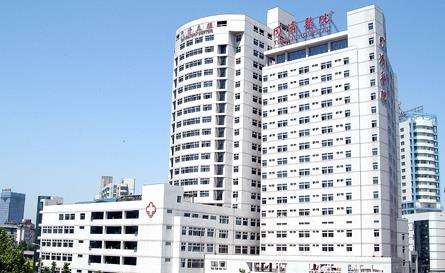 武汉同济医院徐逸割双眼皮怎么样.jpg